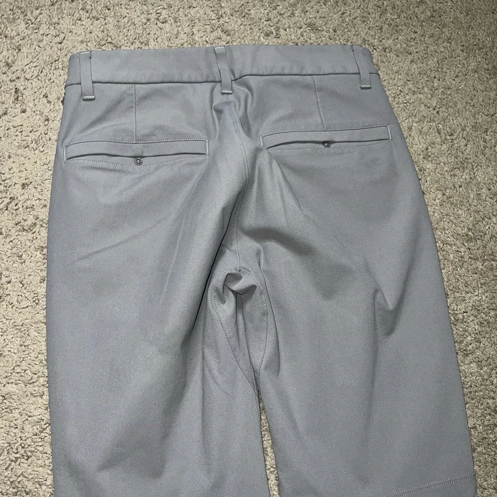 Lululemon ABC Slim Fit 5 Pocket Pant Mens 28 Gray Utilitech Tapered Leg